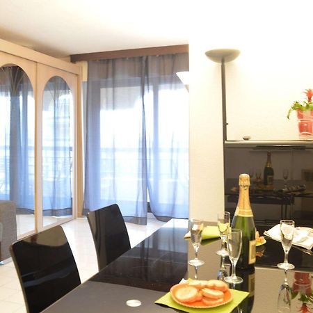 Studio Cabine A 200M De Port Frejus, Plage, Commerces, Terrasse, 4 Couchages, Menage Inclus - Fr-1-226A-31 Luaran gambar