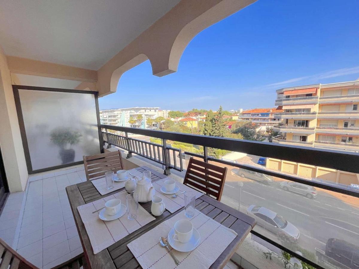 Studio Cabine A 200M De Port Frejus, Plage, Commerces, Terrasse, 4 Couchages, Menage Inclus - Fr-1-226A-31 Luaran gambar