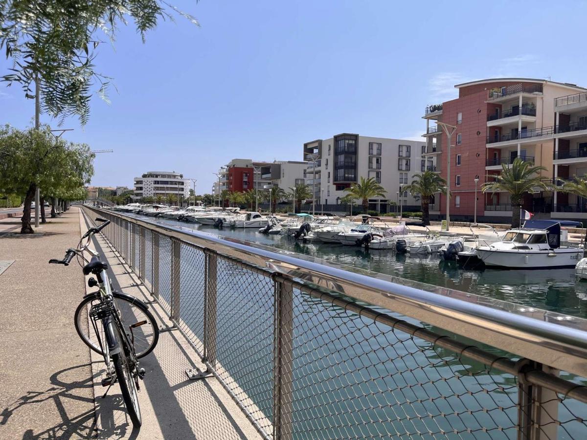 Studio Cabine A 200M De Port Frejus, Plage, Commerces, Terrasse, 4 Couchages, Menage Inclus - Fr-1-226A-31 Luaran gambar