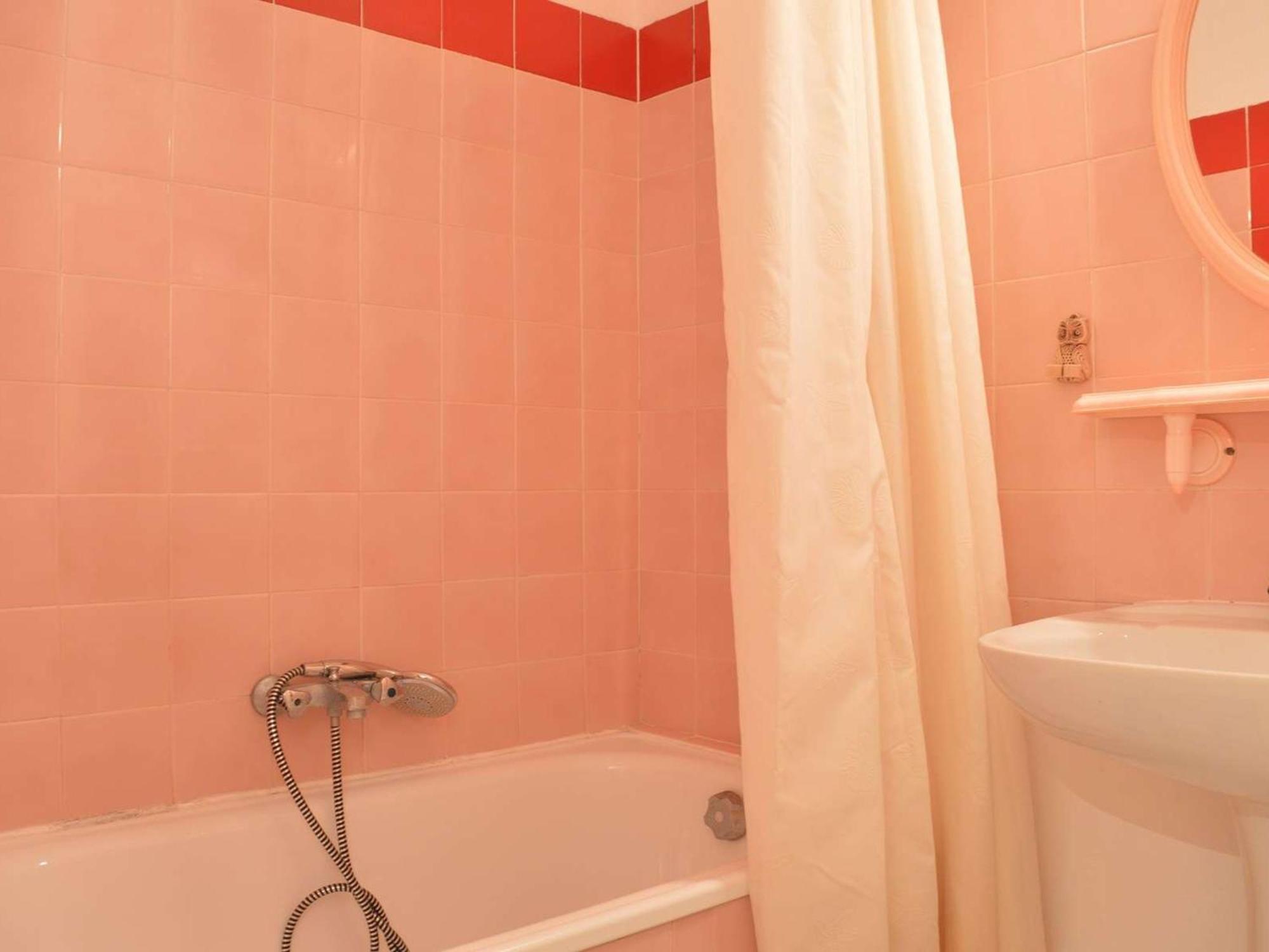 Studio Cabine A 200M De Port Frejus, Plage, Commerces, Terrasse, 4 Couchages, Menage Inclus - Fr-1-226A-31 Luaran gambar