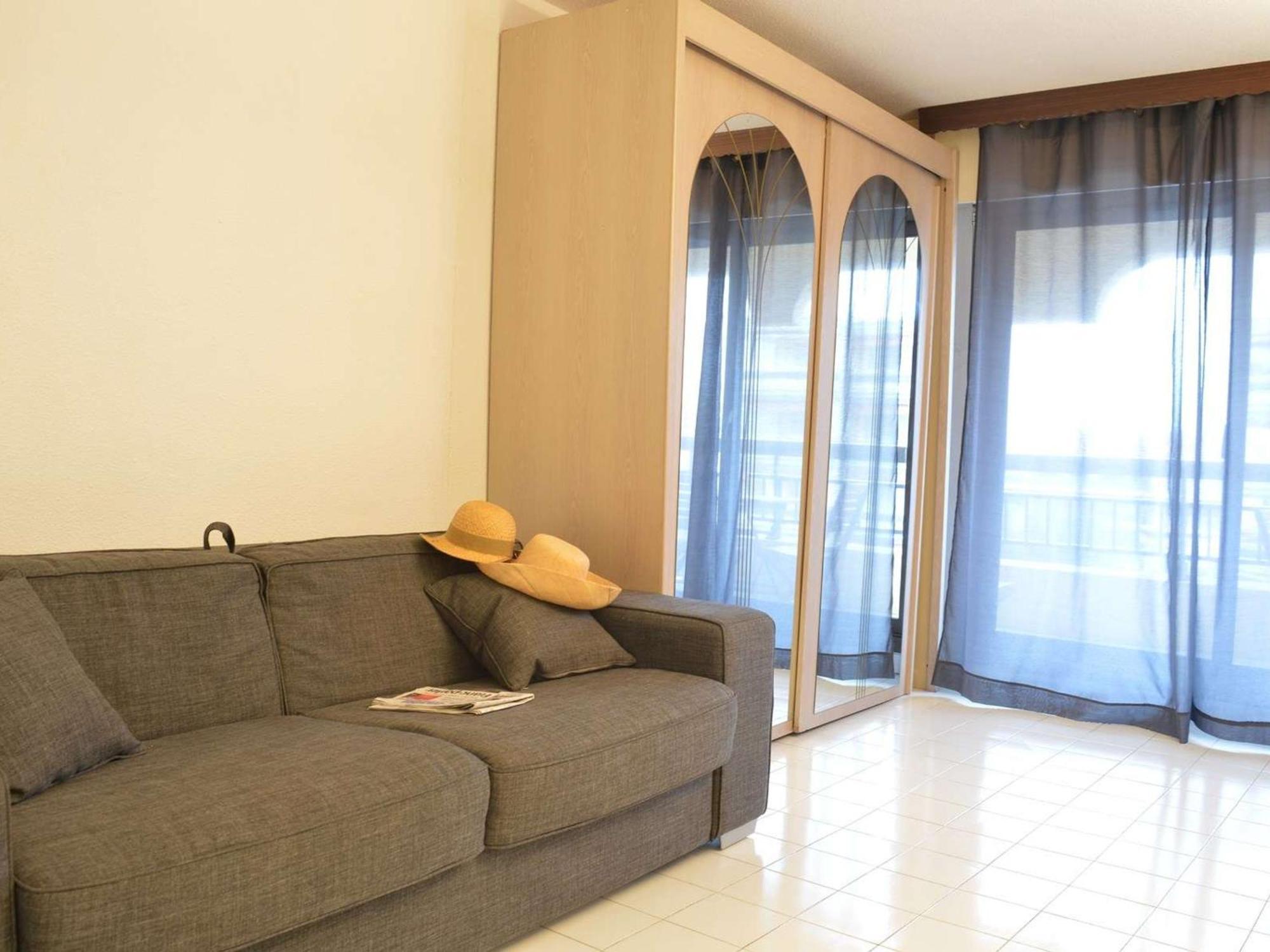 Studio Cabine A 200M De Port Frejus, Plage, Commerces, Terrasse, 4 Couchages, Menage Inclus - Fr-1-226A-31 Luaran gambar