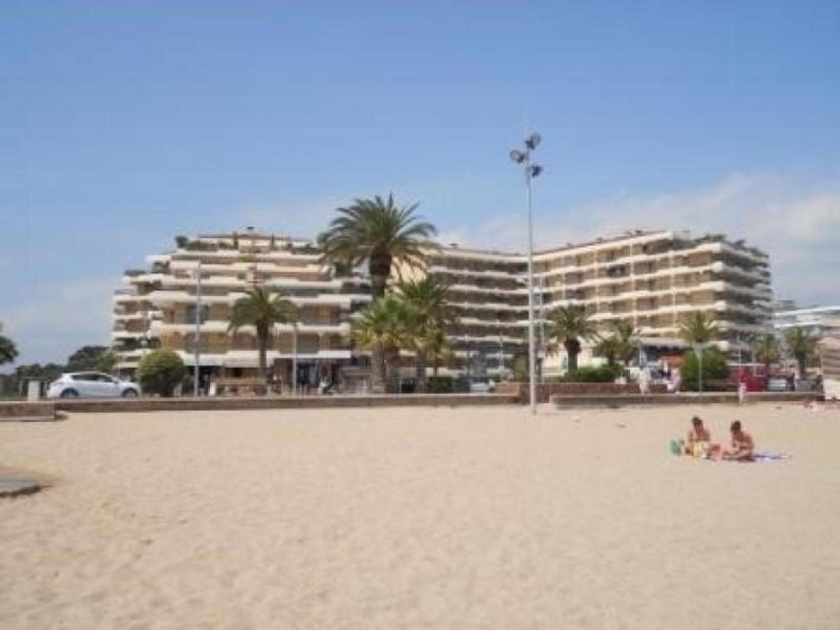 Studio Cabine A 200M De Port Frejus, Plage, Commerces, Terrasse, 4 Couchages, Menage Inclus - Fr-1-226A-31 Luaran gambar